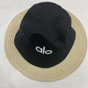 NWT ALO Yoga Adjustable Weekender Bucket Hat